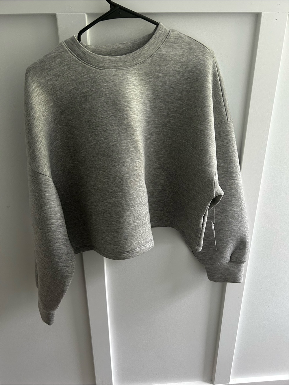 Old Navy active Bounce Fleece Women's Cropped Crewneck Sweatshirt - Gray